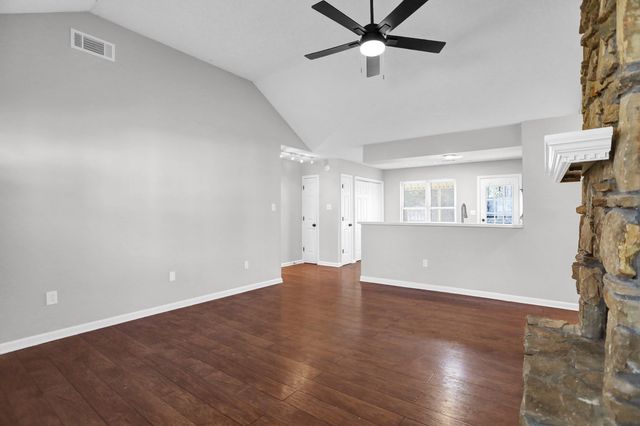 6679 ELMORE WOODS CV, Memphis, TN 38134