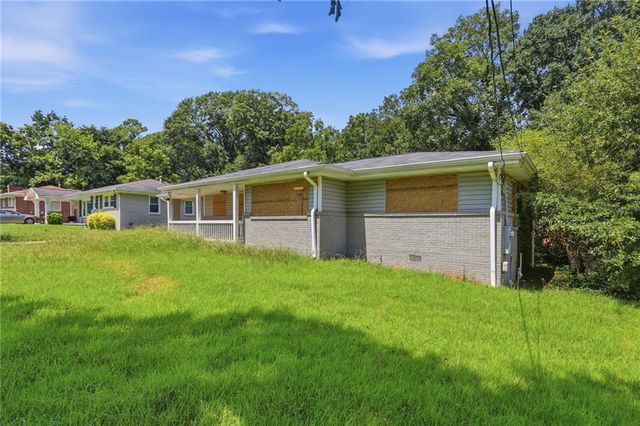 2824 Lynda Place, Decatur, GA 30032