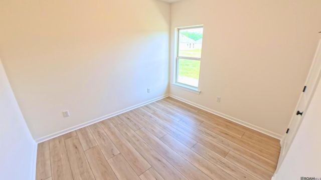 25699 Raines Ave, Denham Springs, LA 70726