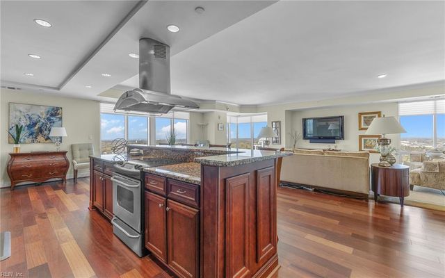 4545 Commerce St Unit 3106, Virginia Beach, VA 23462