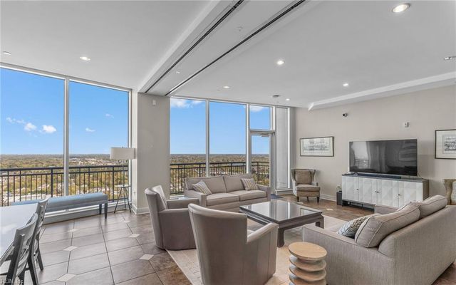 4545 Commerce St Unit 3106, Virginia Beach, VA 23462