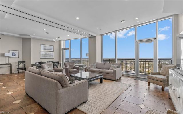 4545 Commerce St Unit 3106, Virginia Beach, VA 23462