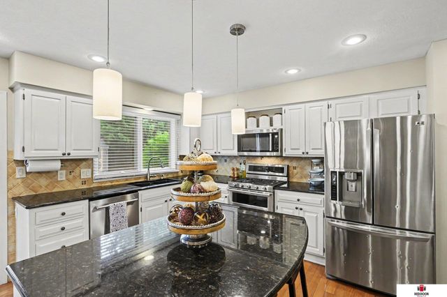 2601 S 75th Street, Lincoln, NE 68506