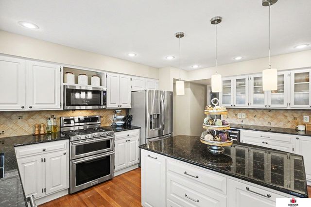 2601 S 75th Street, Lincoln, NE 68506