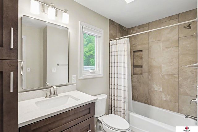 2601 S 75th Street, Lincoln, NE 68506