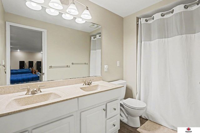 2601 S 75th Street, Lincoln, NE 68506