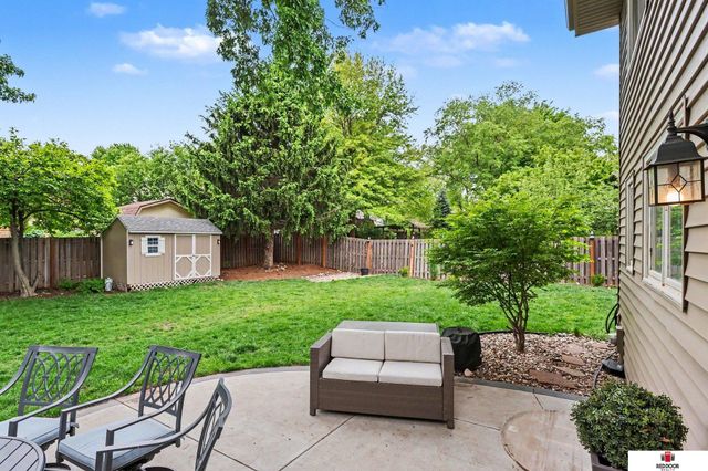 2601 S 75th Street, Lincoln, NE 68506