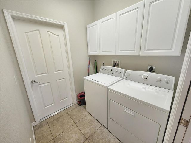 2426 MUSIC LANE, North Port, FL 34286