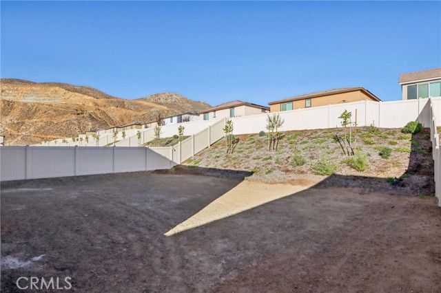 19536 Hanging Rock Road, Lake Elsinore, CA 92532