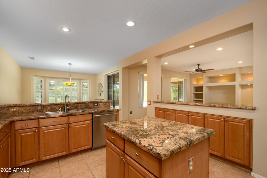 19141 N TAMARISK FLOWER Way, Surprise, AZ 85387 — photo 4