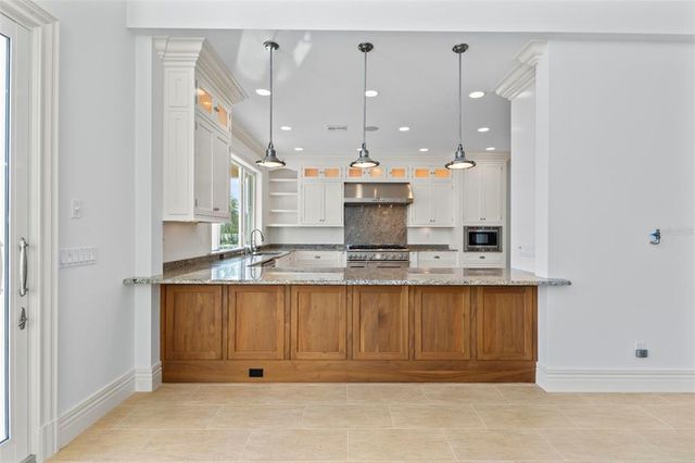 2275 GENESEA LANE, Vero Beach, FL 32963