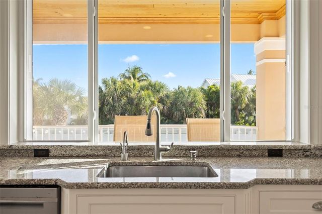 2275 GENESEA LANE, Vero Beach, FL 32963