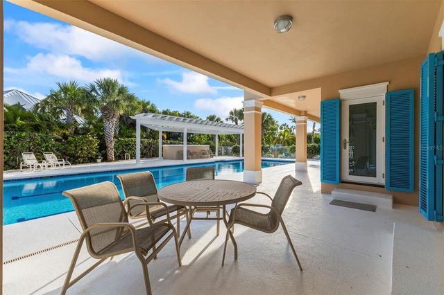 2275 GENESEA LANE, Vero Beach, FL 32963