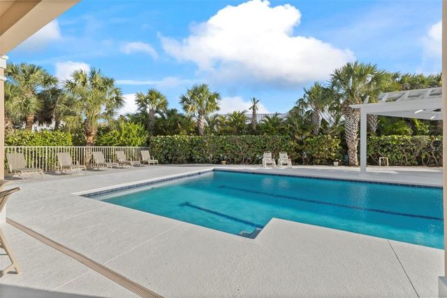 2275 GENESEA LANE, Vero Beach, FL 32963