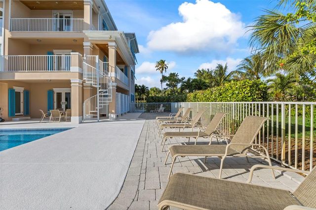 2275 GENESEA LANE, Vero Beach, FL 32963