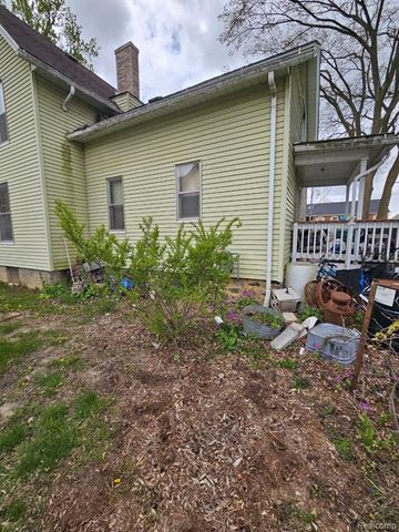 209 E Corunna Avenue, Corunna, MI 48817