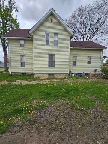 209 E Corunna Avenue, Corunna, MI 48817