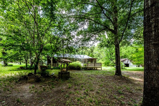 382 Sawmill Drive, Lovelady, TX 75851