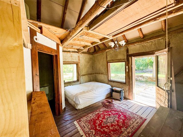 382 Sawmill Drive, Lovelady, TX 75851