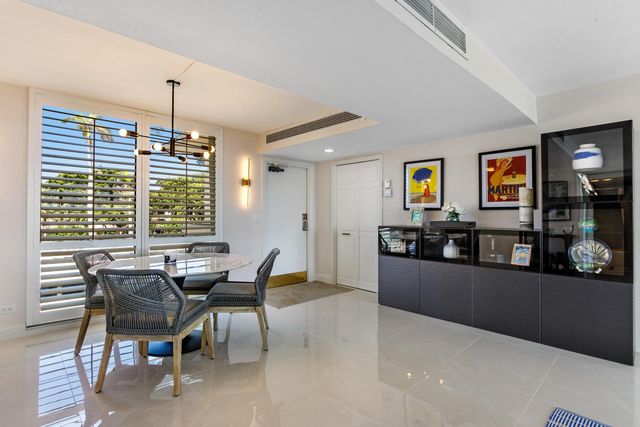 130 Lakeshore Drive 323, North Palm Beach, FL 33408