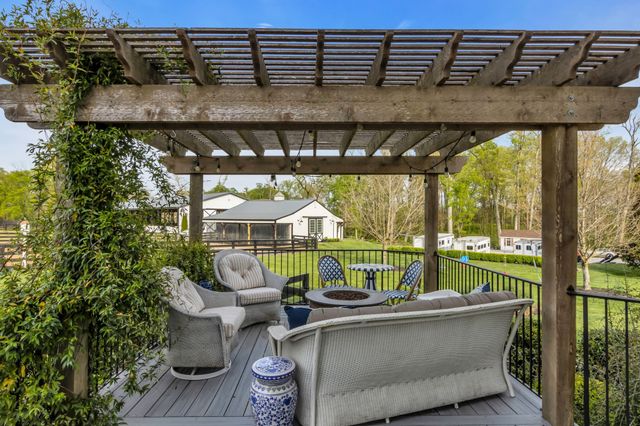 6314 McDaniel Rd, College Grove, TN 37046