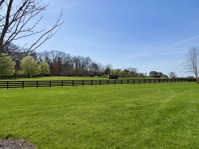 6314 McDaniel Rd, College Grove, TN 37046