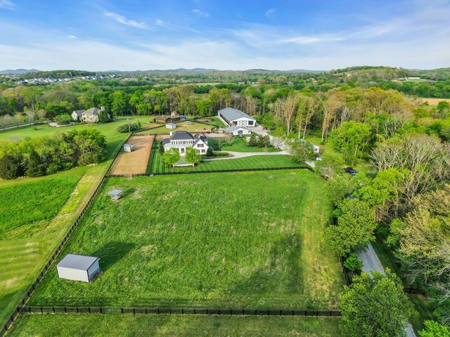 6314 McDaniel Rd, College Grove, TN 37046