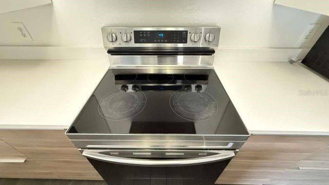 6133 METROWEST BOULEVARD 105, Orlando, FL 32835