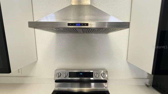 6133 METROWEST BOULEVARD 105, Orlando, FL 32835