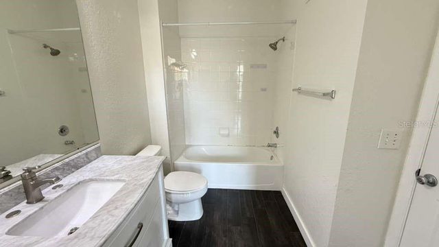 6133 METROWEST BOULEVARD 105, Orlando, FL 32835