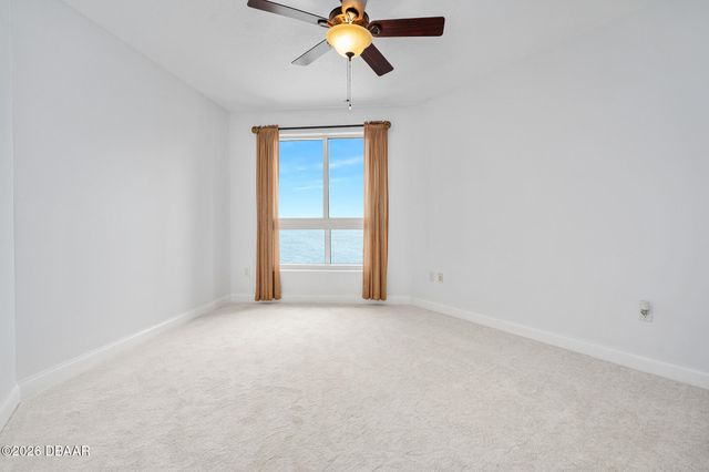 231 Riverside Dr Unit 604, Holly Hill, FL 32117