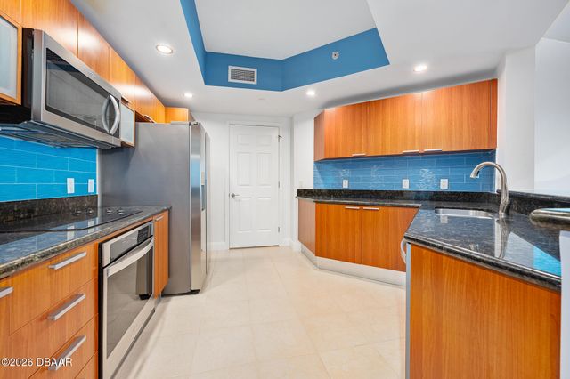 231 Riverside Dr Unit 604, Holly Hill, FL 32117