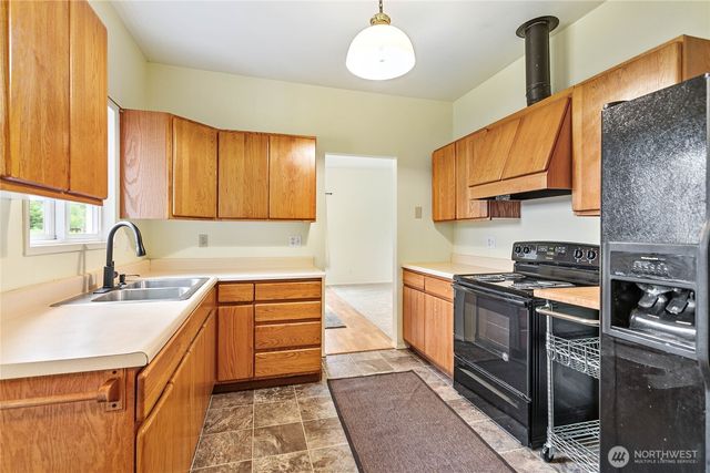 5473 Strand Road, Deming, WA 98244