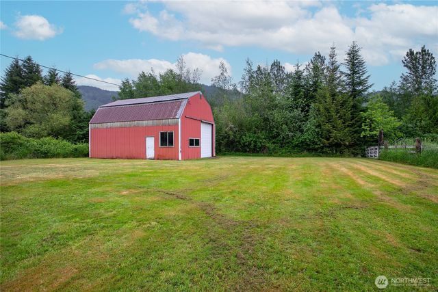 5473 Strand Road, Deming, WA 98244