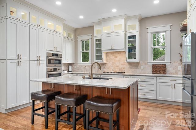46 Slide Rock Way, Fairview, NC 28730