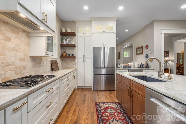 46 Slide Rock Way, Fairview, NC 28730
