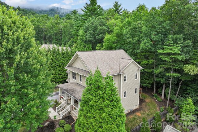 46 Slide Rock Way, Fairview, NC 28730