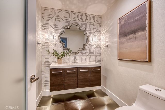 27 Palm Beach Court, Dana Point, CA 92629