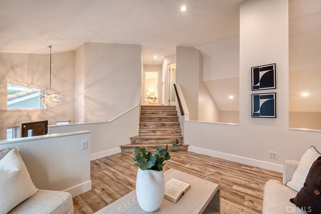 27 Palm Beach Court, Dana Point, CA 92629