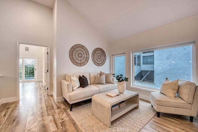 27 Palm Beach Court, Dana Point, CA 92629