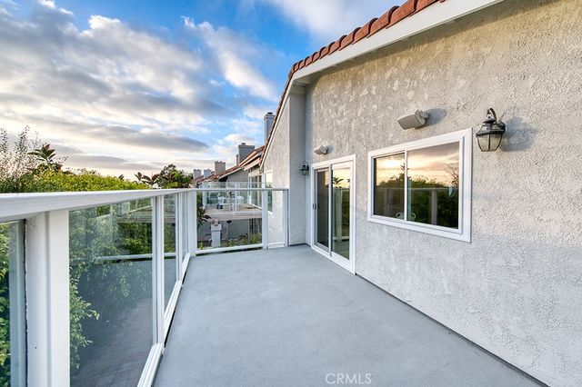 27 Palm Beach Court, Dana Point, CA 92629