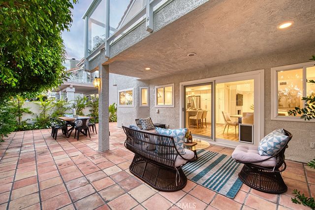 27 Palm Beach Court, Dana Point, CA 92629