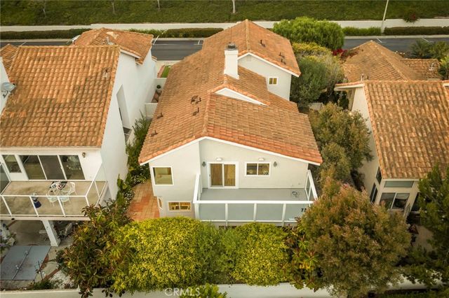 27 Palm Beach Court, Dana Point, CA 92629