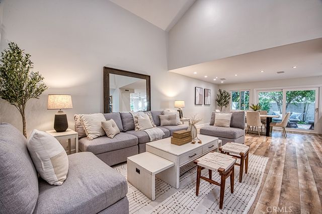 27 Palm Beach Court, Dana Point, CA 92629