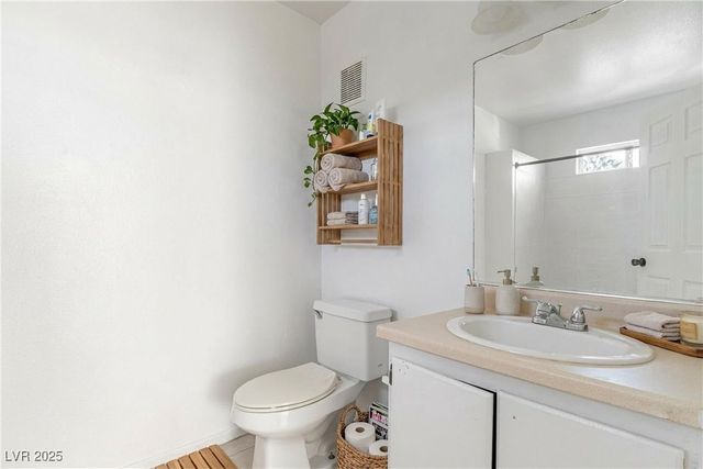 1504 Frank Aved Street 201, Las Vegas, NV 89110