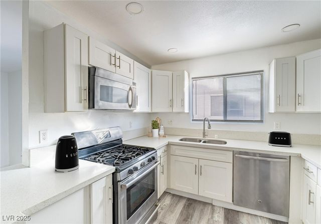 1504 Frank Aved Street 201, Las Vegas, NV 89110