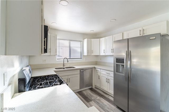 1504 Frank Aved Street 201, Las Vegas, NV 89110