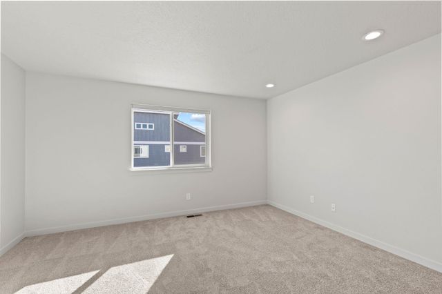 211 S Woodlawn Ln, Spokane Valley, WA 99216