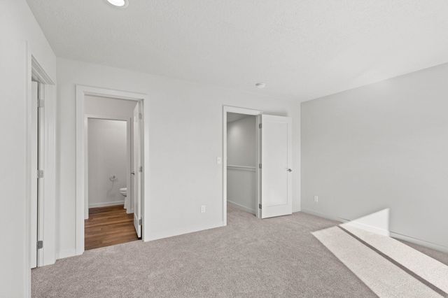 211 S Woodlawn Ln, Spokane Valley, WA 99216