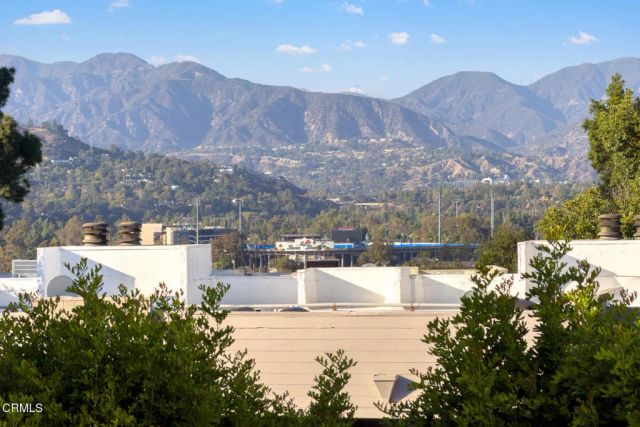 190 Arroyo Terrace 308, Pasadena, CA 91103